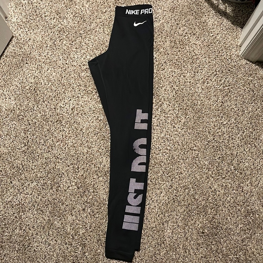Nike leggings DRI-FIT size small